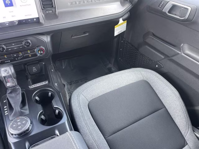 2026 Oxford White Ford Bronco Base 4X4 Convertible