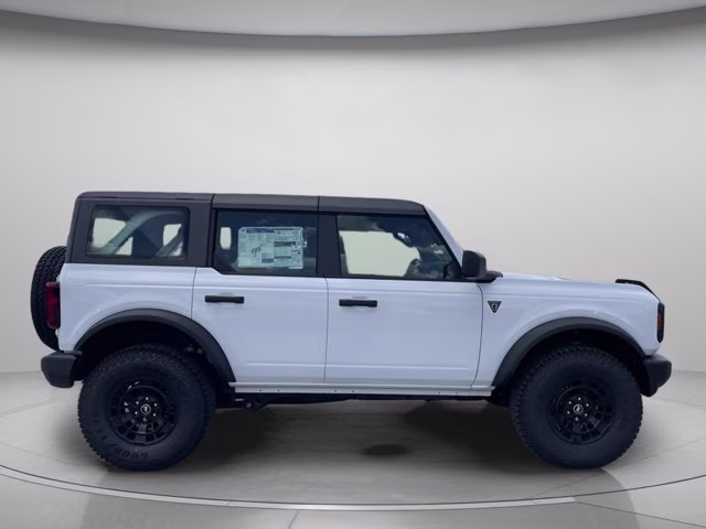 2026 Oxford White Ford Bronco Base 4X4 Convertible