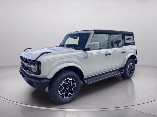 2026 Desert Sand Ford Bronco Outer Banks 4X4 Convertible