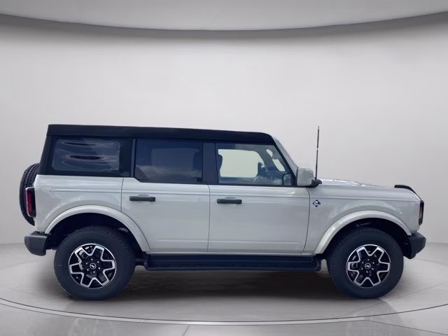 2026 Desert Sand Ford Bronco Outer Banks 4X4 Convertible