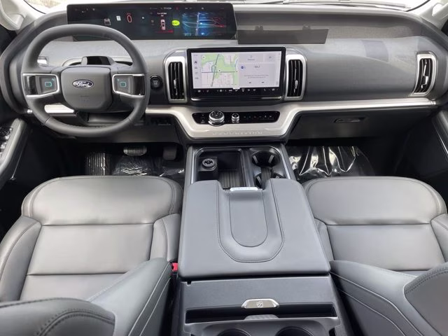 2026 Space Silver Metallic Ford Expedition Max Active RWD SUV