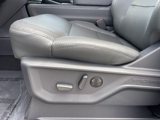 2026 Space Silver Metallic Ford Expedition Max Active RWD SUV