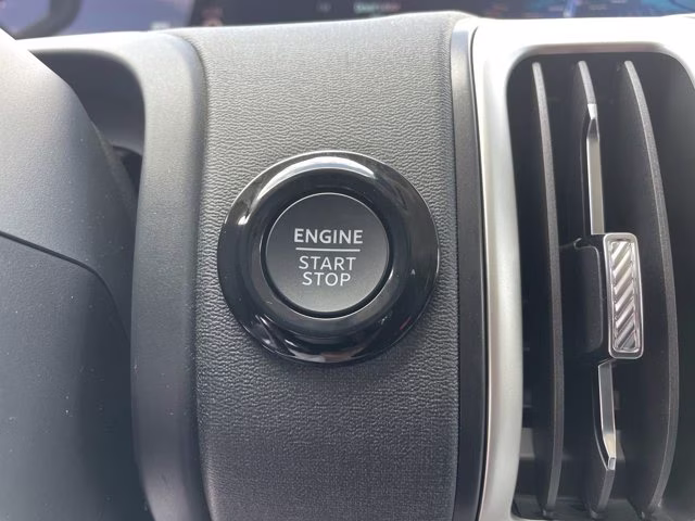 2026 Space Silver Metallic Ford Expedition Max Active RWD SUV