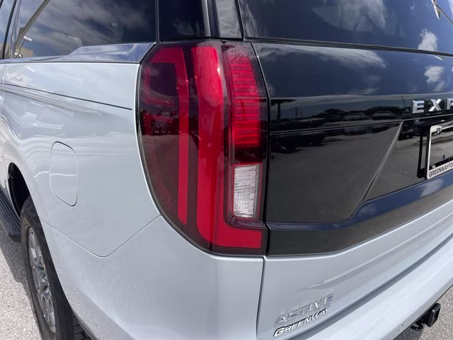 2026 Space Silver Metallic Ford Expedition Max Active RWD SUV