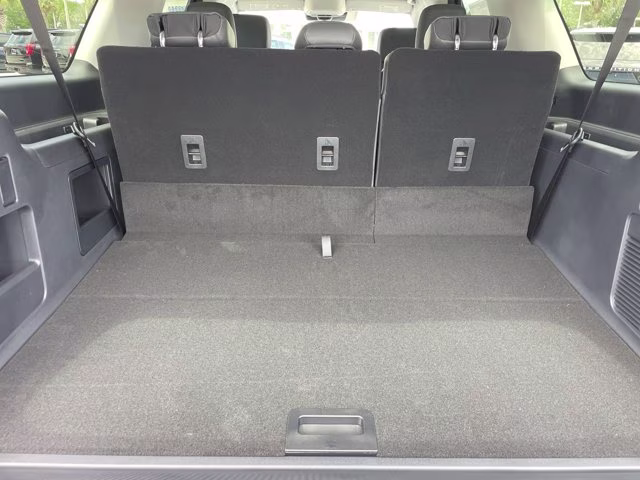 2026 Space Silver Metallic Ford Expedition Max Active RWD SUV