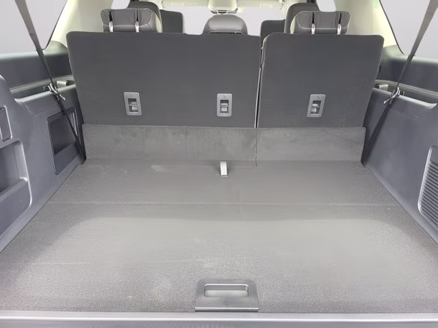 2026 Space Silver Metallic Ford Expedition Max Active RWD SUV