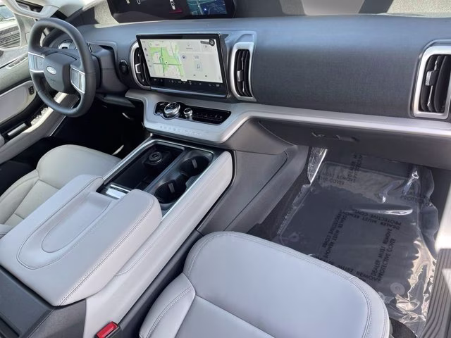 2026 Oxford White Ford Expedition Max Active RWD SUV