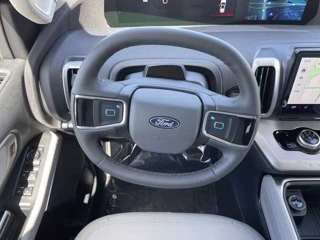 2026 Oxford White Ford Expedition Max Active RWD SUV