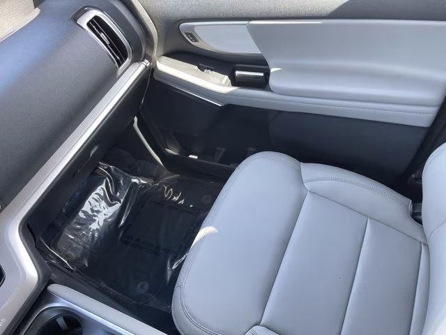 2026 Oxford White Ford Expedition Max Active RWD SUV