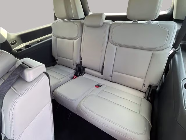 2026 Oxford White Ford Expedition Max Active RWD SUV