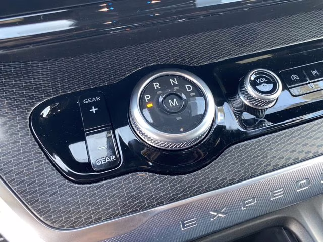 2026 Agate Black Metallic Ford Expedition Max Platinum 4X4 SUV