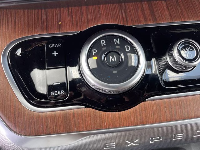 2026 Space Silver Metallic Ford Expedition Max King Ranch 4X4 SUV