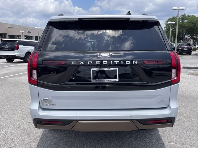 2026 Space Silver Metallic Ford Expedition Max King Ranch 4X4 SUV