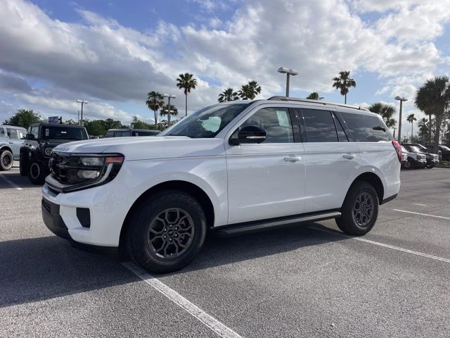 2026 Star White Metallic Tri-Coat Ford Expedition Active RWD SUV