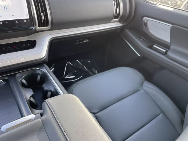 2026 Star White Metallic Tri-Coat Ford Expedition Active RWD SUV
