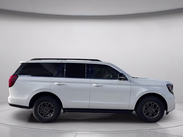 2026 Star White Metallic Tri-Coat Ford Expedition Active RWD SUV
