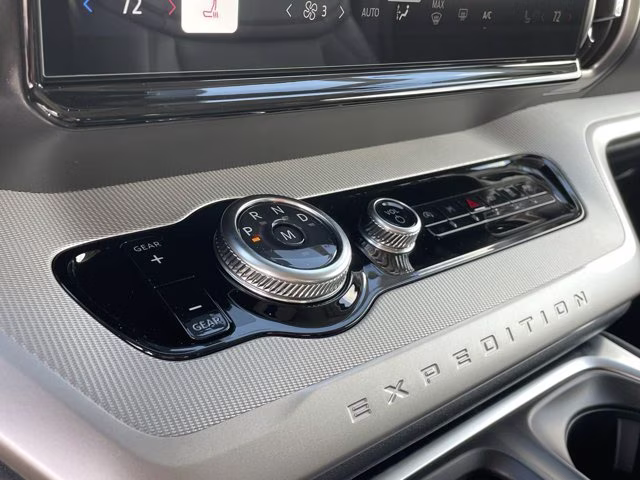 2026 Star White Metallic Tri-Coat Ford Expedition Active RWD SUV