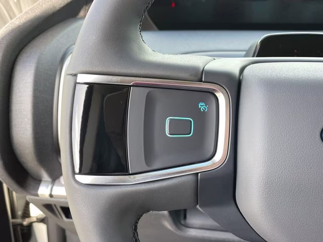 2026 Star White Metallic Tri-Coat Ford Expedition Active RWD SUV