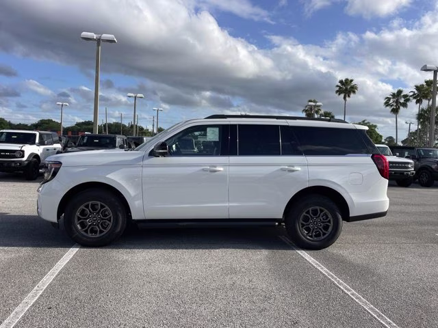 2026 Star White Metallic Tri-Coat Ford Expedition Active RWD SUV