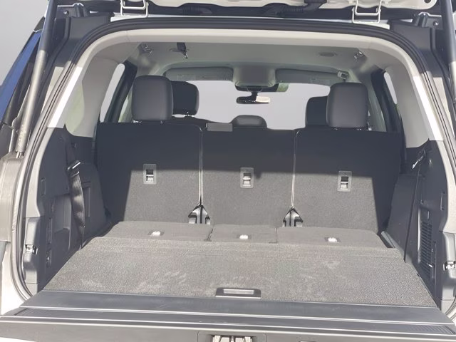 2026 Star White Metallic Tri-Coat Ford Expedition Active RWD SUV