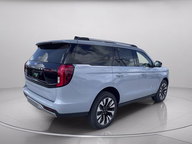 2026 Glacier Gray Metallic Tri-Coat Ford Expedition Platinum 4X4 SUV