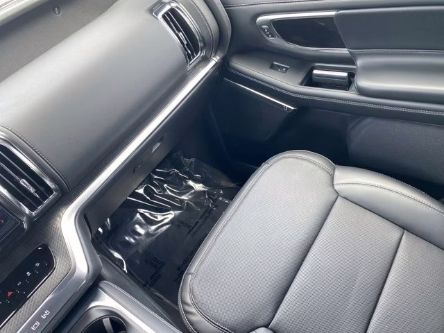 2026 Star White Metallic Tri-Coat Ford Expedition Platinum 4X4 SUV