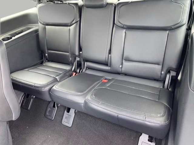 2026 Star White Metallic Tri-Coat Ford Expedition Platinum 4X4 SUV