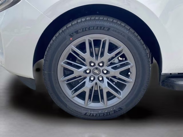 2026 Star White Metallic Tri-Coat Ford Expedition Platinum 4X4 SUV