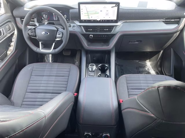 2026 Star White Metallic Tri-Coat Ford Explorer ST-Line RWD SUV