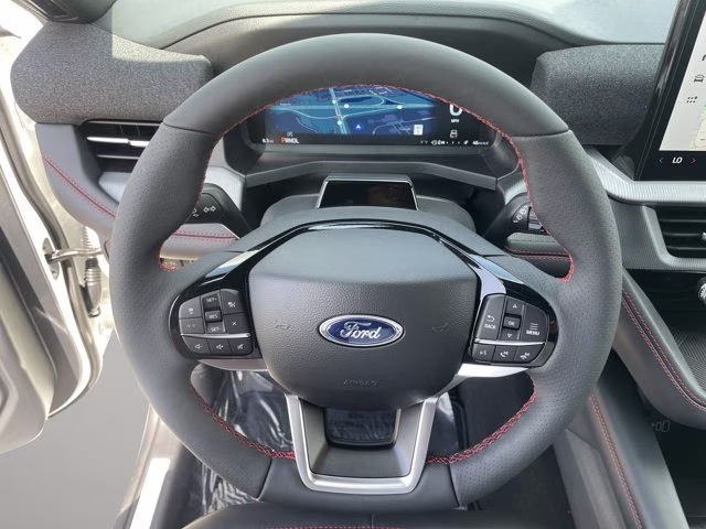 2026 Star White Metallic Tri-Coat Ford Explorer ST-Line RWD SUV