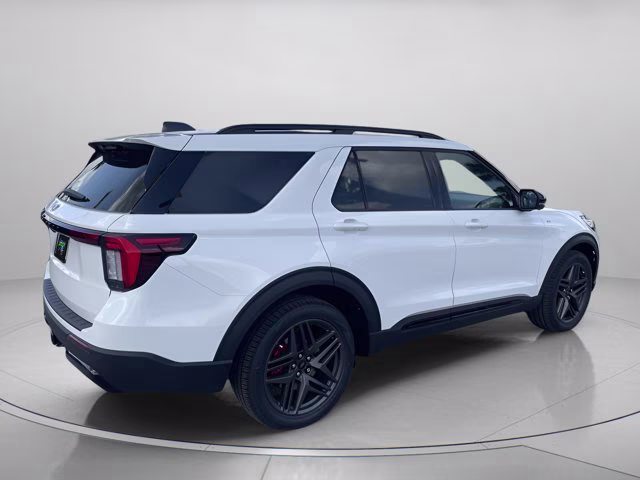 2026 Star White Metallic Tri-Coat Ford Explorer ST-Line RWD SUV