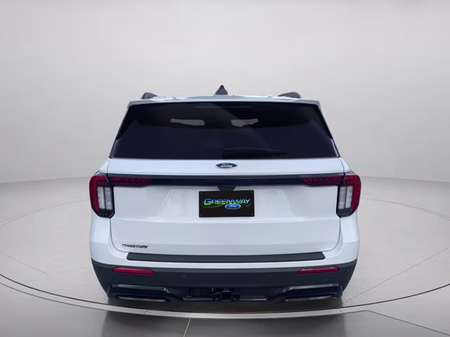 2026 Star White Metallic Tri-Coat Ford Explorer ST-Line RWD SUV