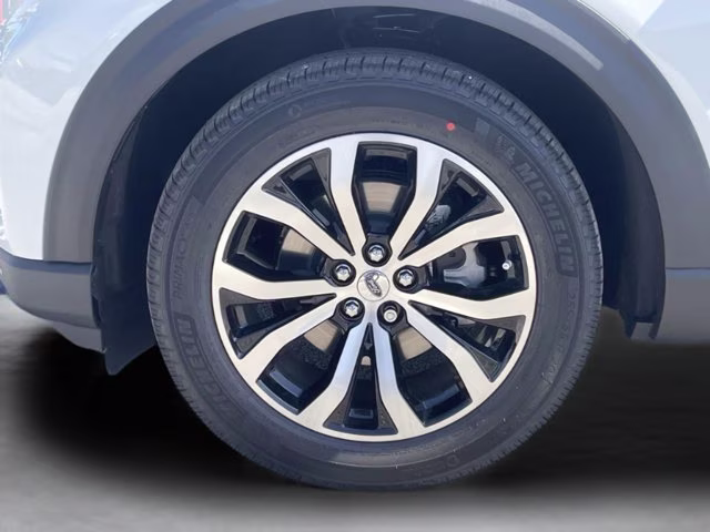 2026 Star White Metallic Tri-Coat Ford Explorer ST-Line RWD SUV