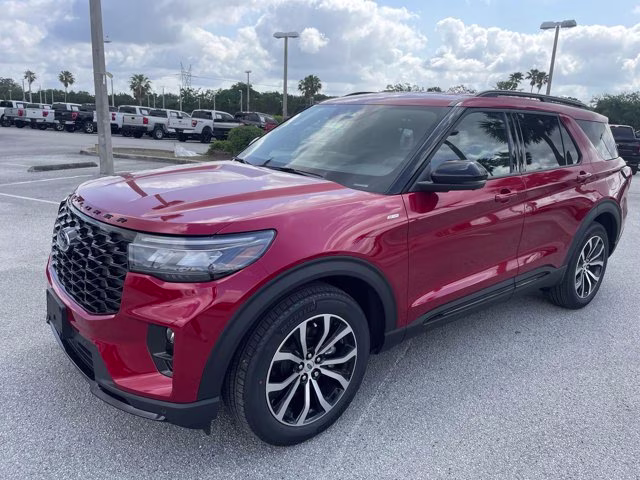 2026 Rapid Red Metallic Tinted Clearcoat Ford Explorer ST-Line RWD SUV