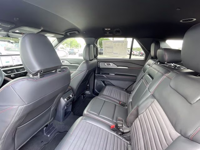 2026 Rapid Red Metallic Tinted Clearcoat Ford Explorer ST-Line RWD SUV