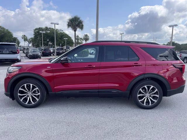 2026 Rapid Red Metallic Tinted Clearcoat Ford Explorer ST-Line RWD SUV