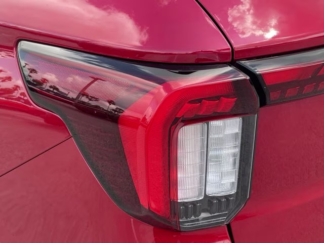 2026 Rapid Red Metallic Tinted Clearcoat Ford Explorer ST-Line RWD SUV