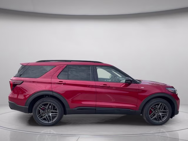 2026 Rapid Red Metallic Tinted Clearcoat Ford Explorer ST-Line RWD SUV