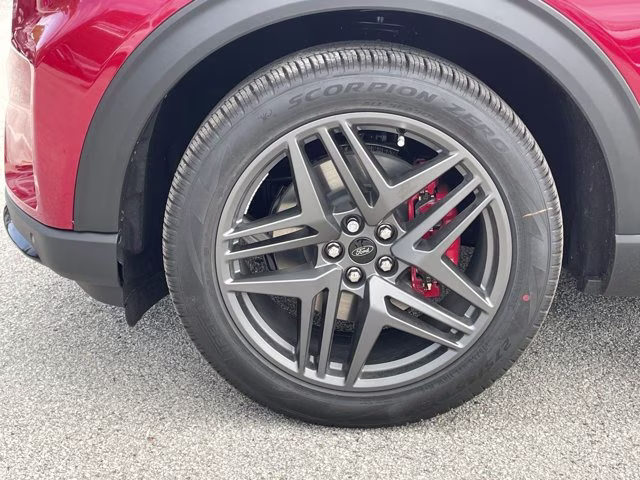 2026 Rapid Red Metallic Tinted Clearcoat Ford Explorer ST-Line RWD SUV