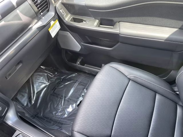 2026 Carbonized Gray Metallic Ford F-150 LARIAT 4X4 Truck