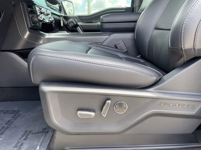 2026 Carbonized Gray Metallic Ford F-150 LARIAT 4X4 Truck