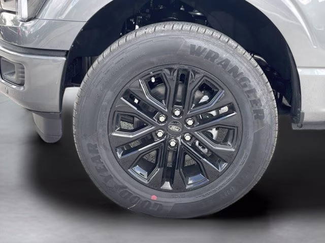 2026 Carbonized Gray Metallic Ford F-150 LARIAT 4X4 Truck