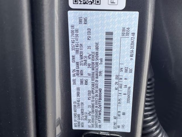 2026 Carbonized Gray Metallic Ford F-150 LARIAT 4X4 Truck