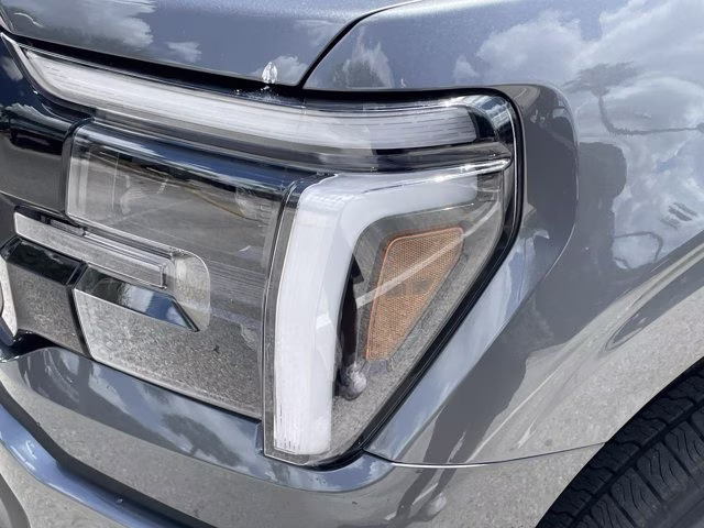 2026 Carbonized Gray Metallic Ford F-150 LARIAT 4X4 Truck