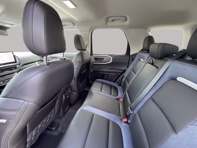 2026 Oxford White Ford Bronco Sport Outer Banks 4X4 SUV