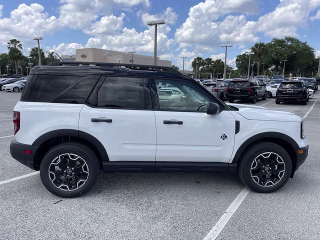 2026 Oxford White Ford Bronco Sport Outer Banks 4X4 SUV