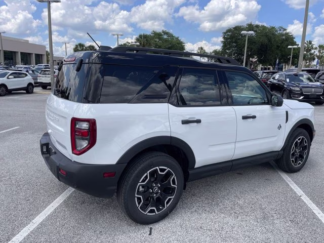 2026 Oxford White Ford Bronco Sport Outer Banks 4X4 SUV