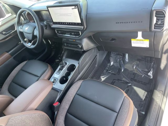 2026 Oxford White Ford Bronco Sport Outer Banks 4X4 SUV