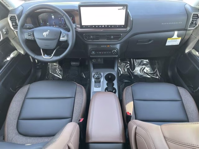 2026 Oxford White Ford Bronco Sport Outer Banks 4X4 SUV
