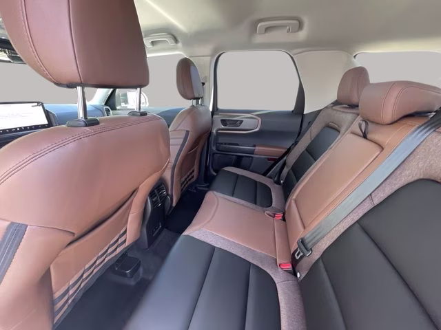 2026 Oxford White Ford Bronco Sport Outer Banks 4X4 SUV
